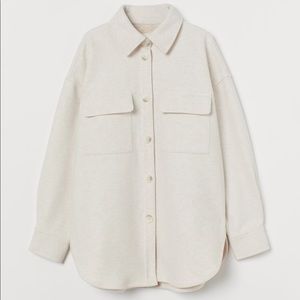 H&M shirt jacket size M .